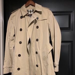 Women’s Honey Kensington Burberry Trench coat